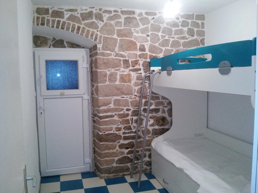 Holiday House Popovic Sućuraj Exterior foto