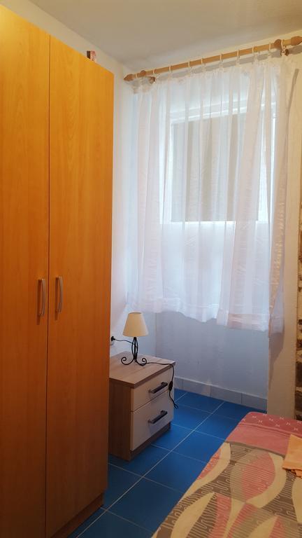 Holiday House Popovic Sućuraj Exterior foto